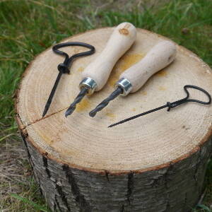 Tool use & Traditional Crafts