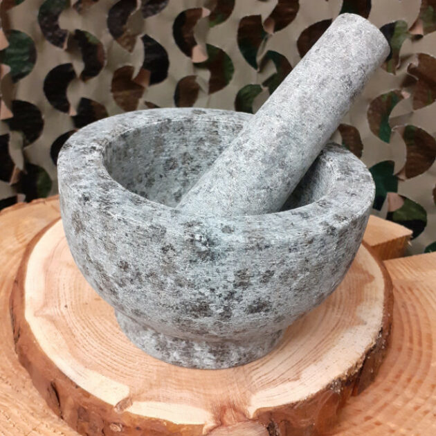 Granite mortar and pestle – 13cm