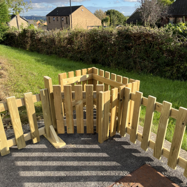 Footpath Gate 50cm | Muddy Faces