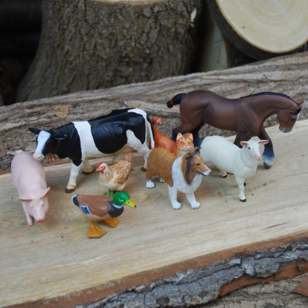 Farmyard set with animals new arrivals