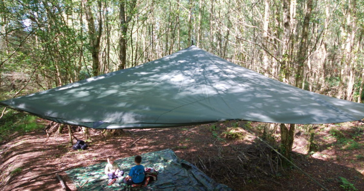 Circular Non Fire Retardant Shelters Muddy Faces