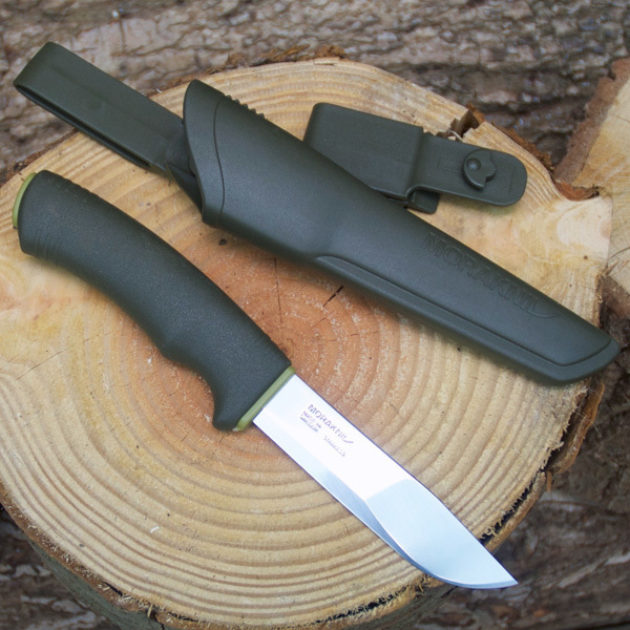 Mora Bushcraft Ultimate Survival-Messer – Karbonstahl-Klinge 109 Mm, Mit Feuerstahl & Schleifer Im Griff