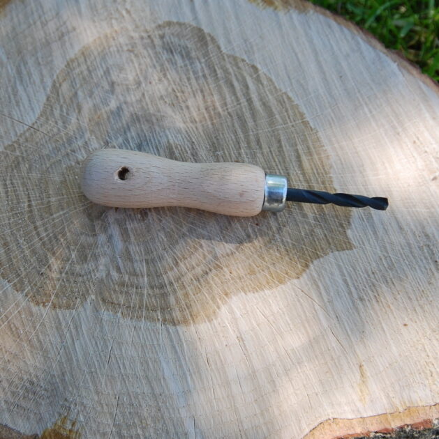 Palm Drills Muddy Faces