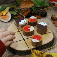 Festivetictactoev200px Festivetictactoev200px