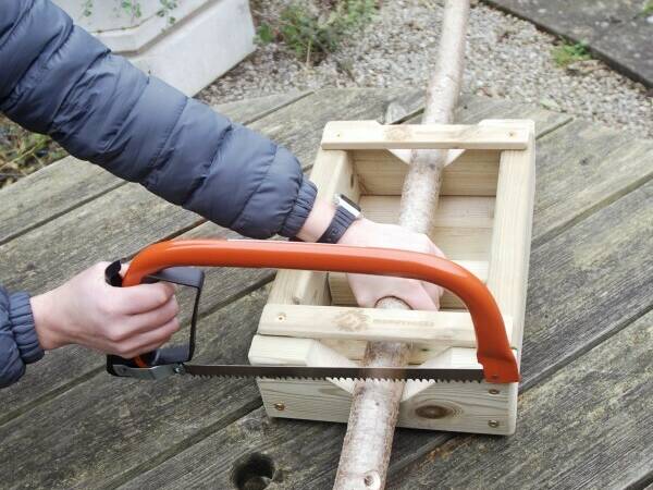 MFW9833 Saw box 600