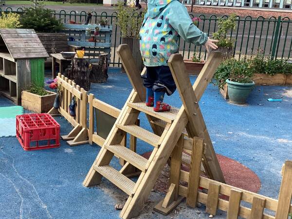 MFW4633 Ladder Stile 600x600