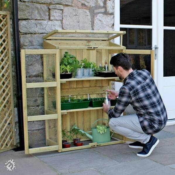 manual override of the alt attribute