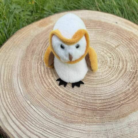 Barn Owl Finger Puppet