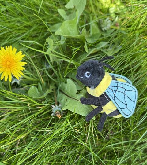 Bumble Bee Finger Puppet