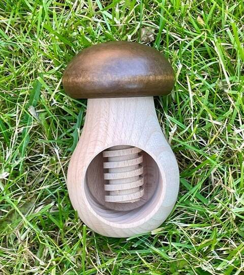 Wooden Conker Clamp