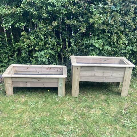 Planter on Legs