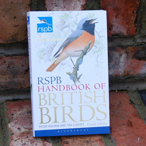 RSPB Handbook of British Birds - Peter Holden, Tim Cleeves