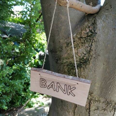 Sign - Bank