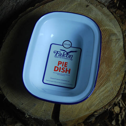 Oblong Pie Dish - 24cm