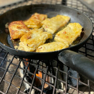 manual override of the alt attribute