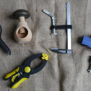 Guide to clamps & vices