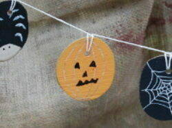 Halloween garland