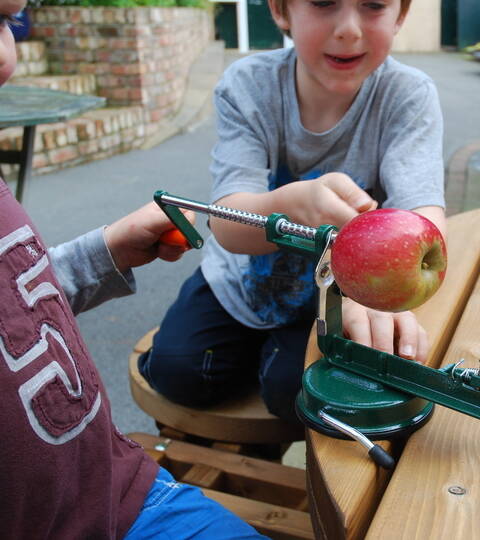 Apple Peeling Machine (Kids at Work)